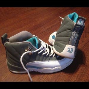 Jordans 12 women's size 8 grey/blue